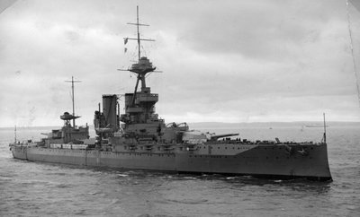 HMS Iron Duke, British battleship by Unbekannt