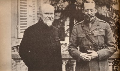 His Majesty with President Poincare at The British General Headquarters in France by Unbekannt