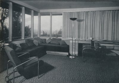 House at Los Angeles by Richard J. Neutra - An Interior Shot of the Living Quarters, 1942 by Unbekannt