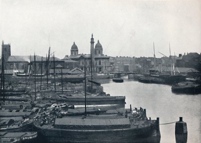 Hull - Princes Dock: With The Wilberforce Memorial and Dock Offices by Unbekannt
