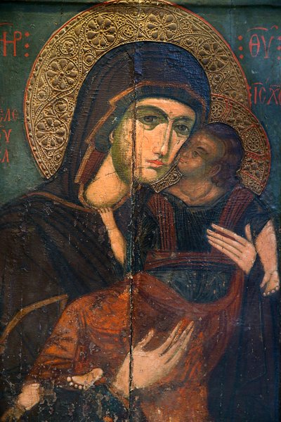 Icon in Pedoulas Byzantine Museum: The Virgin Eleousa by Unbekannt