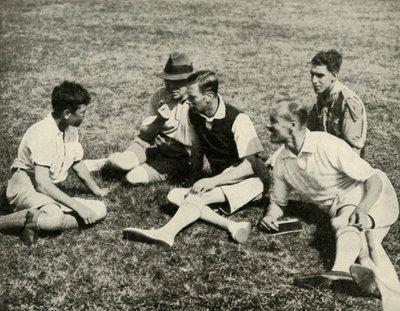 In Camp at Southwold, Suffolk: A Friendly Chat by Unbekannt