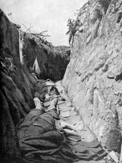In One of the Trenches of Quennevières, Battle of Champagne, 1915 by Unbekannt