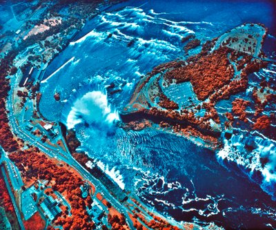 Infrared photograph of Niagara Falls taken from NASA Earth Survey 2 aircraft by Unbekannt