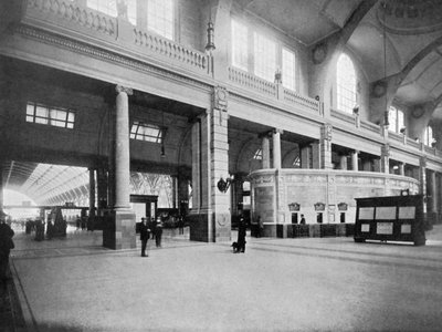 Interior of Retiro Railway Station, Buenos Aires, Argentina by Unbekannt