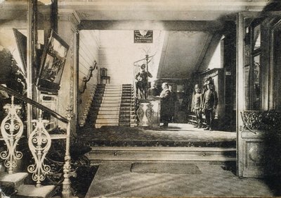 Interior of the Hotel Slavianski Bazaar, Moscow, Russia, early 20th century by Unbekannt
