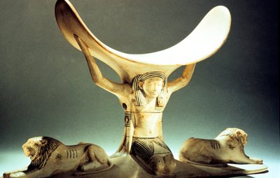 Ivory Headrest Supported by a Figure, Ancient Egyptian, 18th Dynasty, c1325 BC by Unbekannt