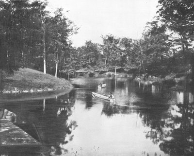 Lakelet in the grounds of the Soldiers Home, Milwaukee, Wisconsin, USA by Unbekannt