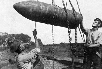 Large Shell on Its Way to the Front, First World War by Unbekannt