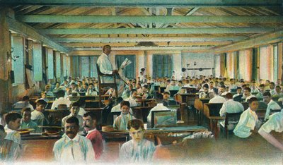 Lector reading to cigar rollers, Cigar Factory, Havana, Cuba, 1910s by Unbekannt