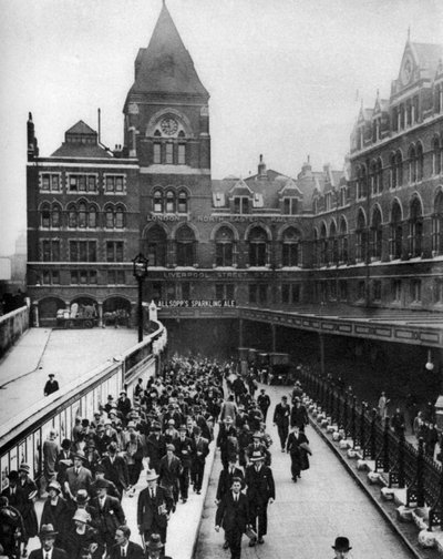 Liverpool Street Station at Nine O