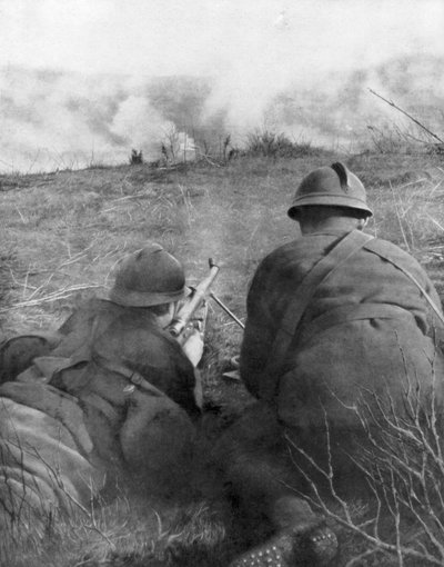 Machine Gunners at the Edge of Hangard Wood, Picardy, France, 28 April 1918, 1926 by Unbekannt