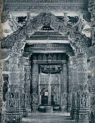 Marble Sculpture at an entrance to a Jain Temple at Dilwara, Mount Abu, c1100 by Unbekannt
