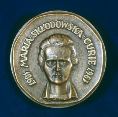 Medal commemorating Marie Sklodowska Curie, Polish-born French physicist, 1967 by Unbekannt