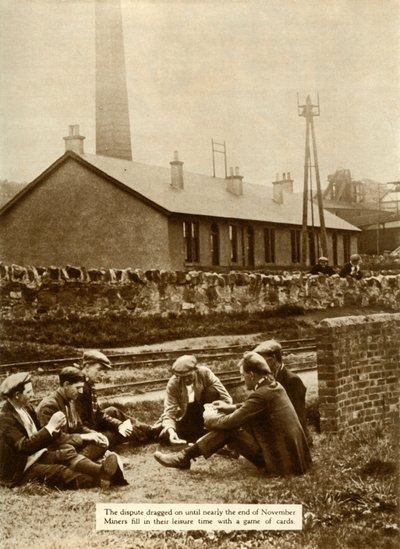 Miners playing cards during the General Strike, Britain by Unbekannt