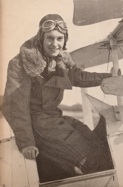 Miss Jean Batten, of New Zealand, who in May, 1934, flew from England to Australia, breaking Mrs. M by Unbekannt
