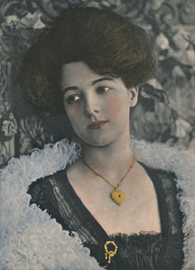 Miss Olive May, 1886-1947 by Unbekannt