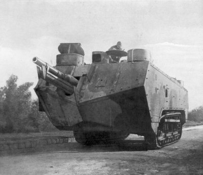 Mobile artillery piece, Moronvilliers, France, First World War, 5 May 1917 by Unbekannt