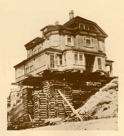 Moving a House Bodily, c1930 by Unbekannt
