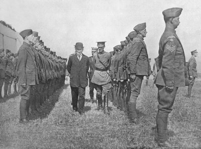 Mr. Asquith Inspecting the Royal Flying Corps, 1915 by Unbekannt