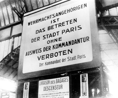 Notice in a Railway Station in German-occupied Paris by Unbekannt