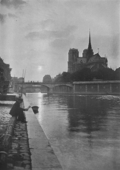Notre Dame from the river, Paris, 1924 by Unbekannt