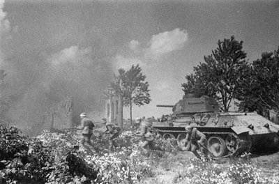 Operation Kutuzov. Soviet Troops Follow Their Tanks Near Orel by Unbekannt