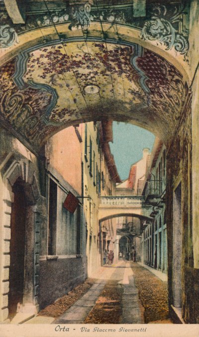 Orta - Via Giaccomo Giovanetti, c1910 by Unbekannt