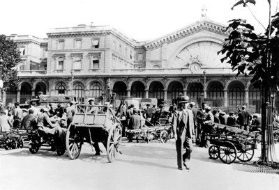 Outside the Gare de l