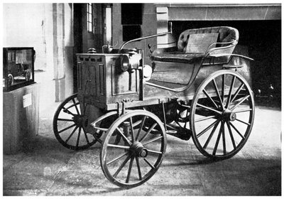 Panhard and Levassors petrol driven motor car, 1892 by Unbekannt