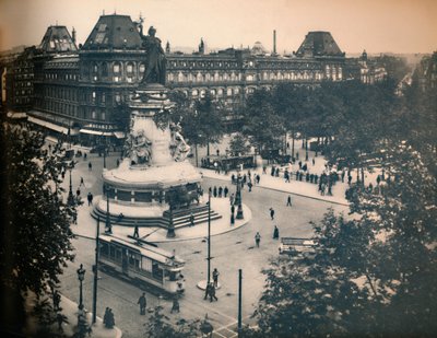 Paris - La Place De La République by Unbekannt