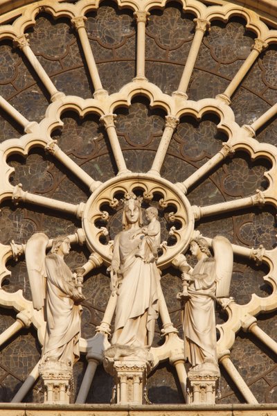Paris Notre Dame Cathedral west wing: Virgin and Child and Angels, Paris, France by Unbekannt