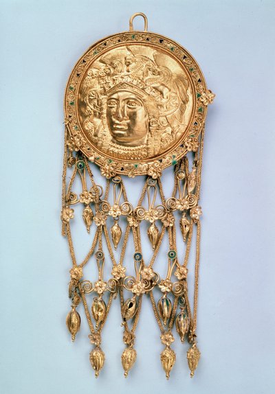 Pendant with Head of Athena Parthenos by Unbekannt