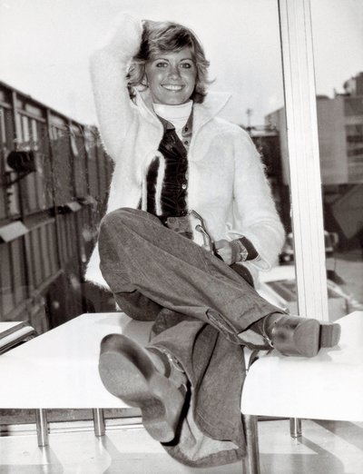 Portrait of the Australian Singer and Comedian Olivia Newton John, London, 23/05/1975 by Unbekannt