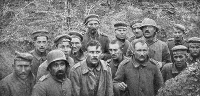 Prisoners in a hole, Reims, First World War, April 1917 by Unbekannt