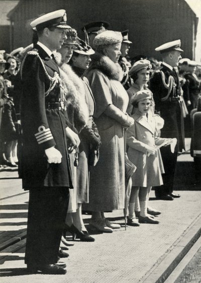 Queen Mary Sets Off to Visit Canada by Unbekannt