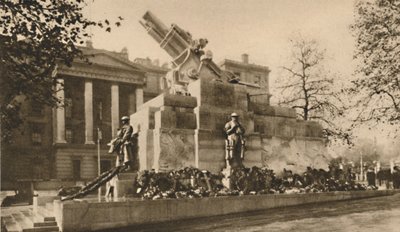 Representation in Stone of a 9-Inch Howitzer That Caused Great Controversy by Unbekannt