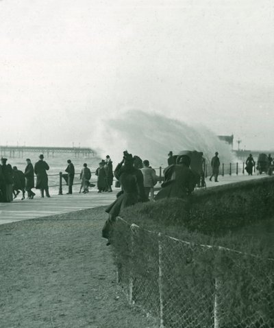 Rough Sea Over the Promenade at Hastings, Sussex, Late 19th-Early 20th Century by Unbekannt