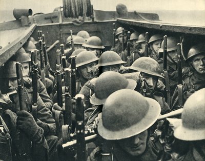 Royal Marines on Board a Landing Craft, World War II by Unbekannt