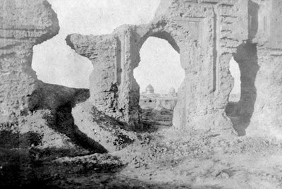 Ruined Walls of the Enchanted Garden, Just Outside Samarra City, Iraq by Unbekannt