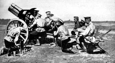 Russian Howitzer at practice fire, First World War by Unbekannt