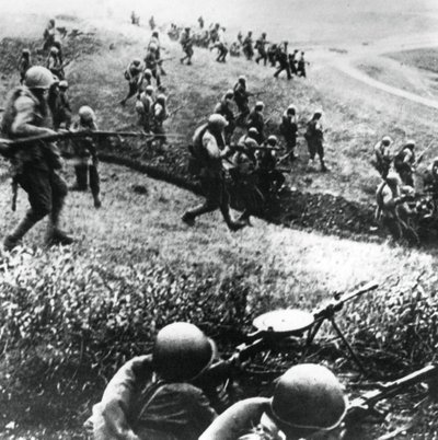 Russian Troops on the Counter-Attack, Mozdok Region, Northern Caucasus by Unbekannt