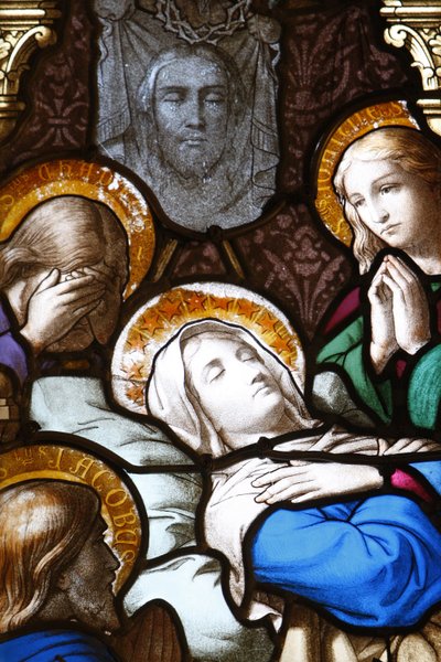 Saint-Corentin cathedral stained glass: the Dormition, Quimper, France by Unbekannt