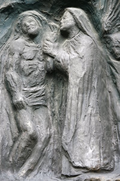 Saint-Pierre de Montmartre Church: Notre Dame Door Sculpture: Jesus is Laid Off the Cross, Paris, France by Unbekannt