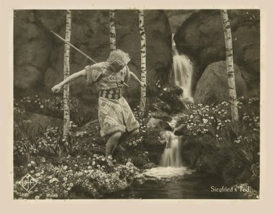 Scene from the film Die Nibelungen: Siegfried by Fritz Lang by Unbekannt