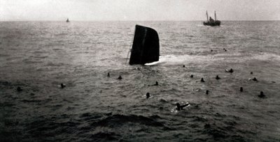 Shipwreck of the Republican submarine B6, August 1936 by Unbekannt