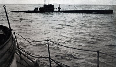 Shipwreck of the Republican submarine B6, August 1936 by Unbekannt