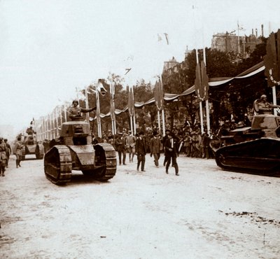 Small Tanks, Victory Parade, Paris, France by Unbekannt