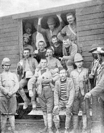 Soldiers of the 18th Hussars on the train to Pretoria, South Africa, Boer War by Unbekannt