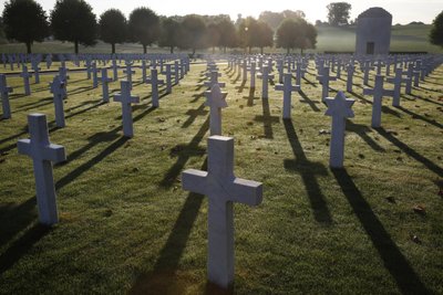 Somme American cemetery, Bony, France by Unbekannt